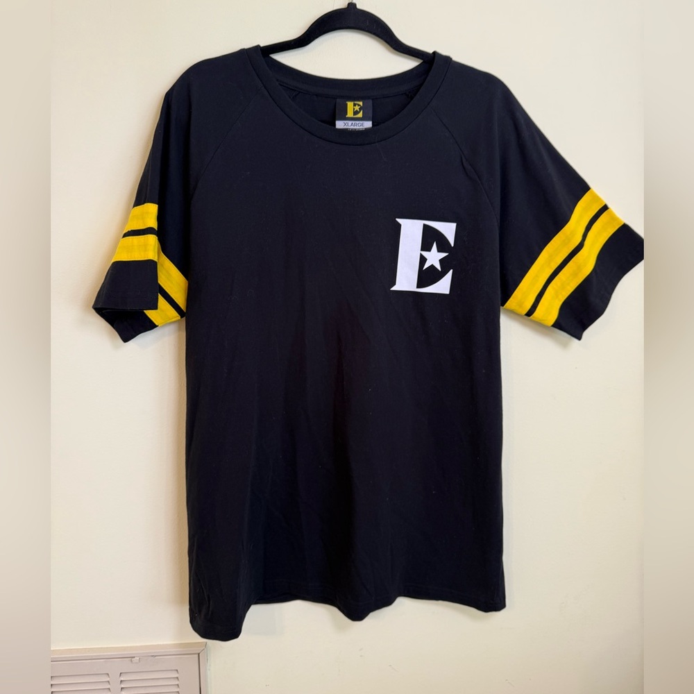 Elton John Farewell Tour 75 Dodger Stadium Tee *NEW WITHOUT TAGS*